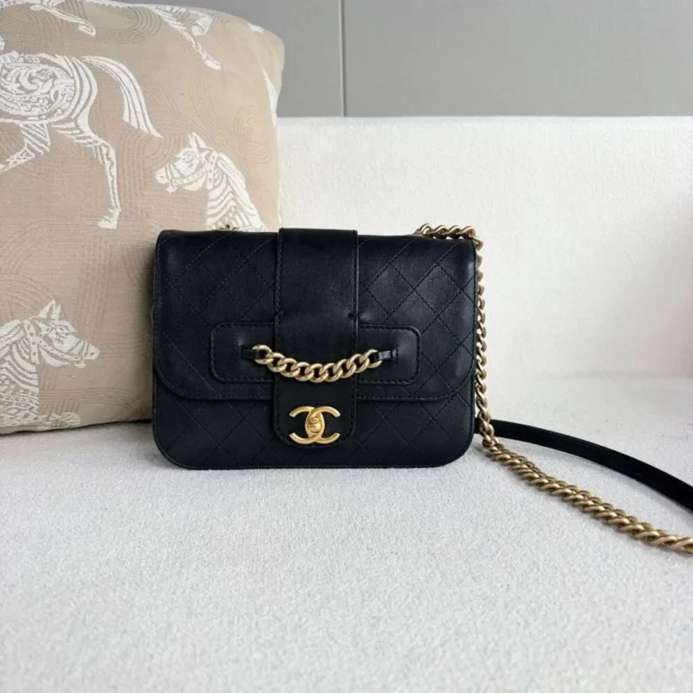 Chanel Women Pre-Loved Bag Very Good Condition